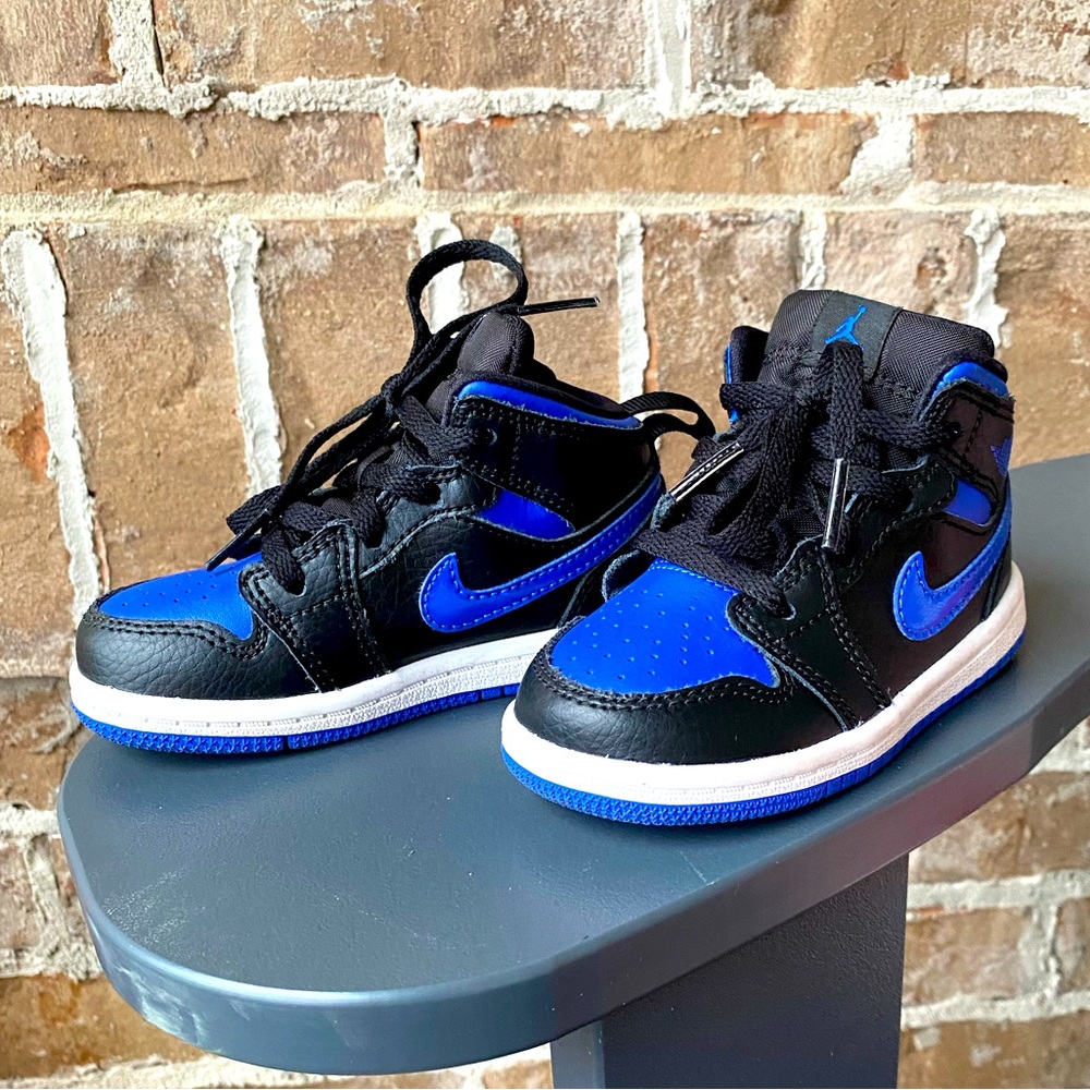 Nike Jordan 1 Mid Royal